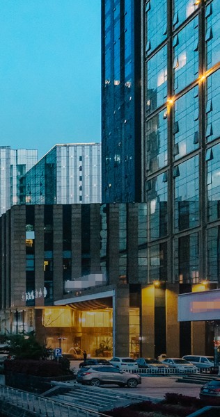 商業樓宇多媒體充電解決方案